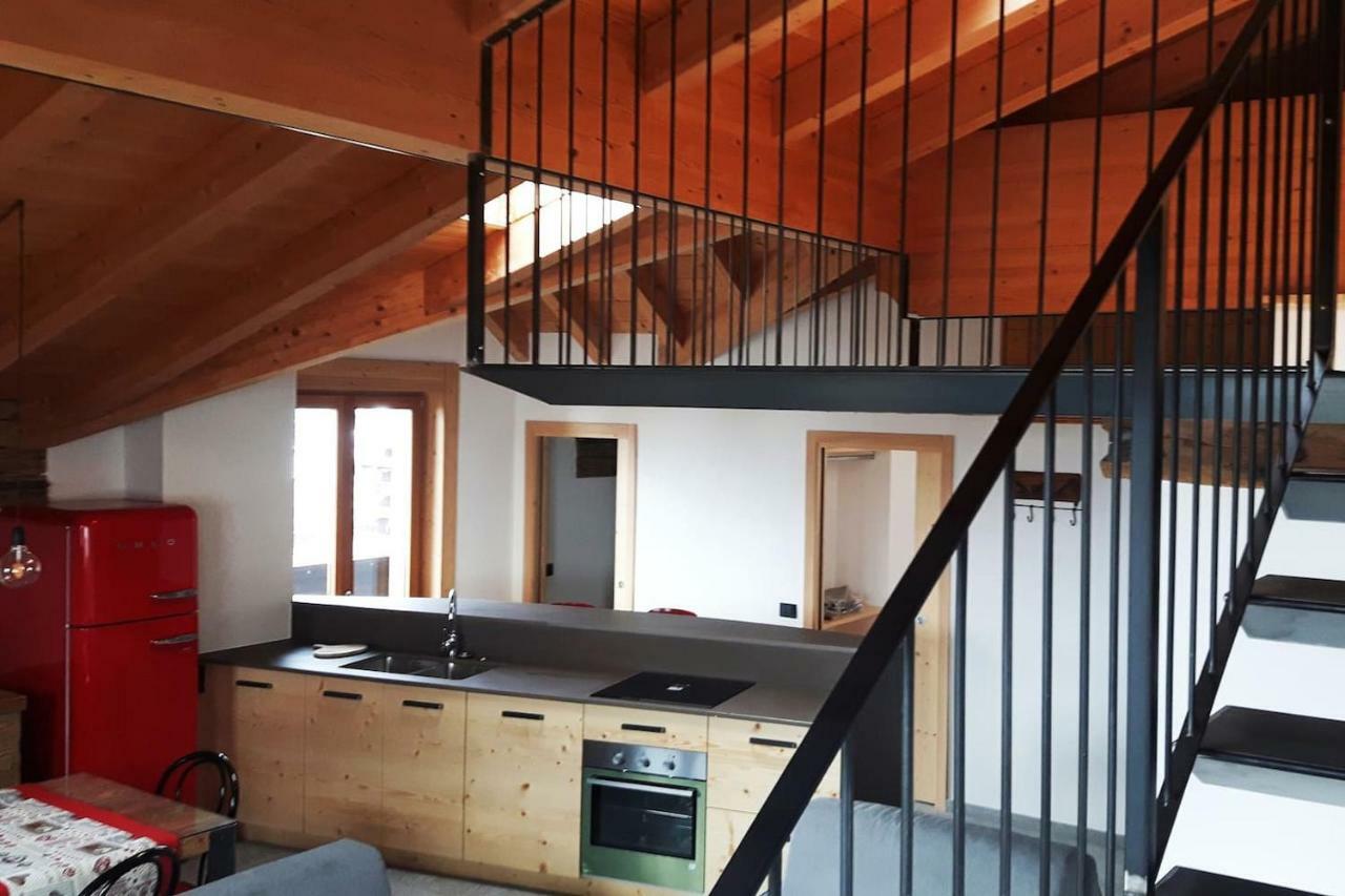 Pista Stelvio Loft Lumiere Apartment บอร์มิโอ ภายนอก รูปภาพ