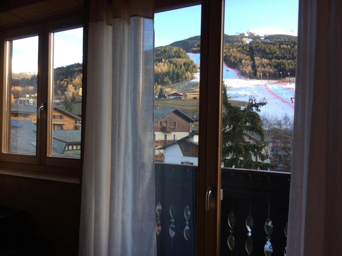 Pista Stelvio Loft Lumiere Apartment บอร์มิโอ ภายนอก รูปภาพ